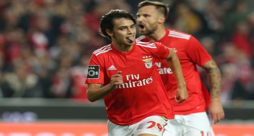 صباحك أوروبي.. صفقة الـ250 مليون لليونايتد.. برشلونة يقهر الريال.. ونابولي يصارع انتر